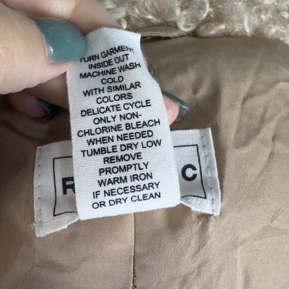 For the Republic faux fur Teddy coat, women’s size Large.  SI-017 - Picture 10 of 12